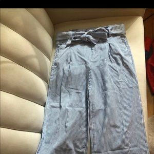 Cropped, wide leg, paper bag pants